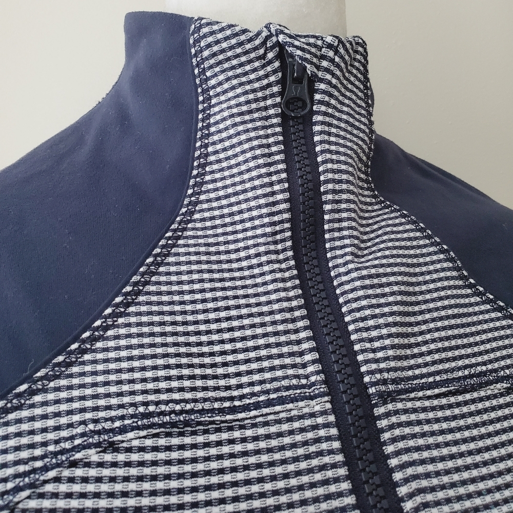 Lululemon Forme Jacket Inkwell - Picture 12 of 16
